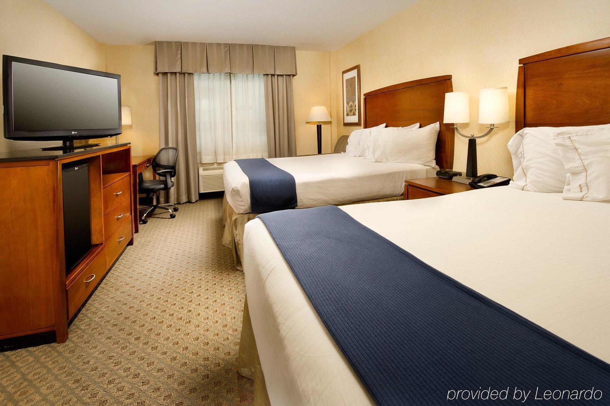 Holiday Inn Express Baltimore At The Stadiums, An Ihg Hotel Room photo
